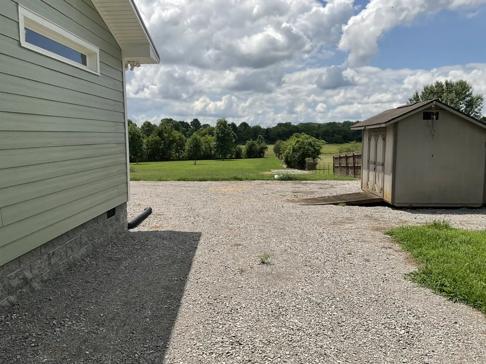 1227 Hazelwood Rd Columbia, TN 38401
