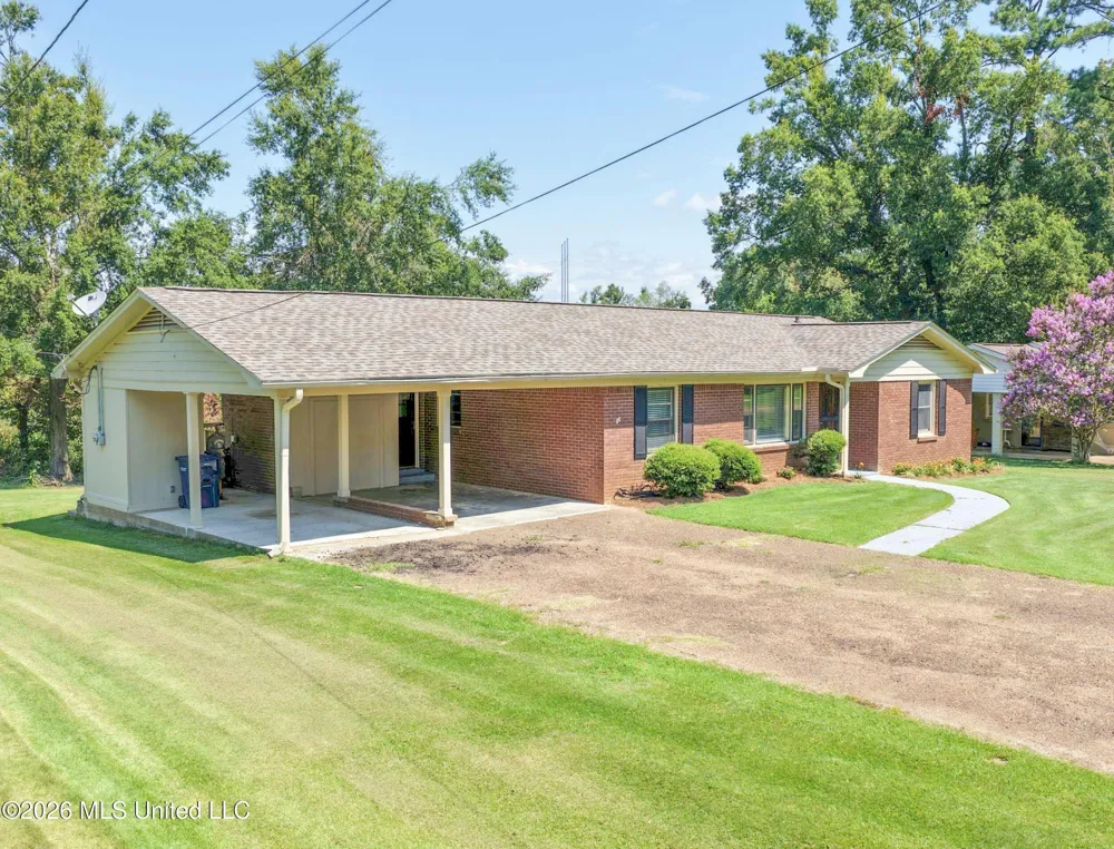 256 Pollard Street Batesville, MS 38606
