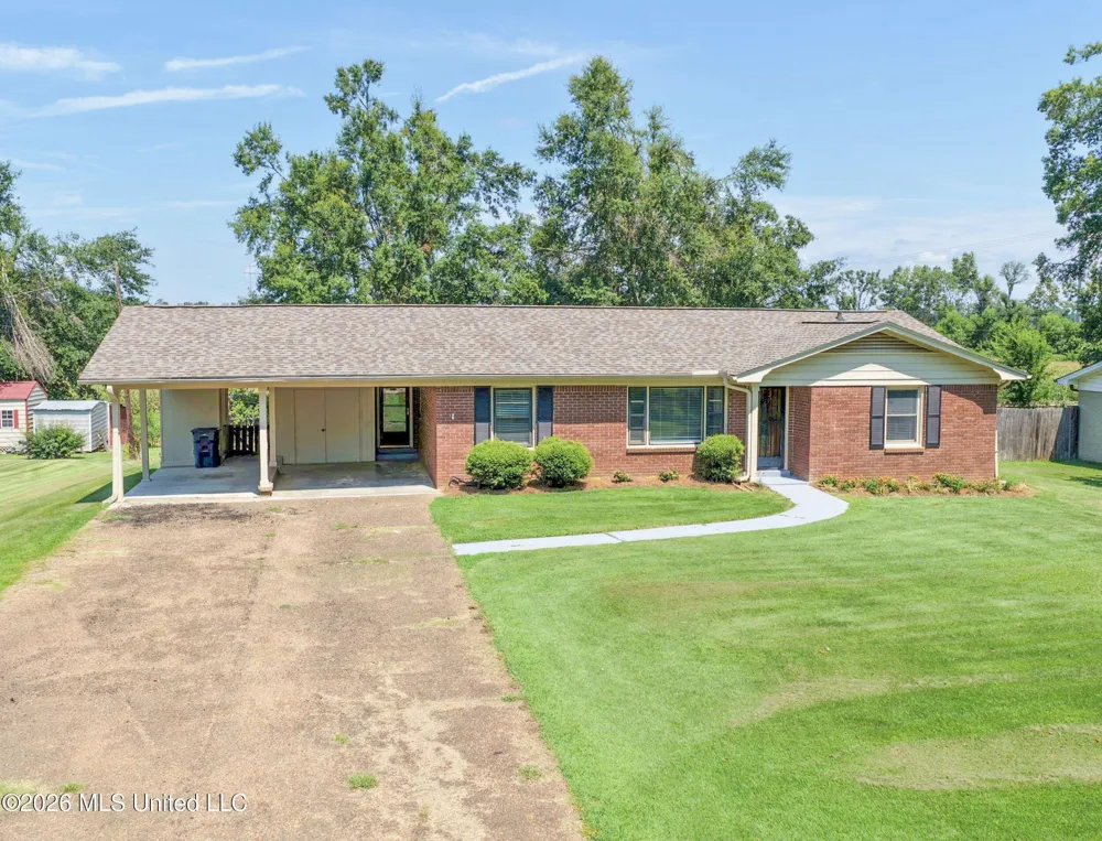 256 Pollard Street Batesville, MS 38606
