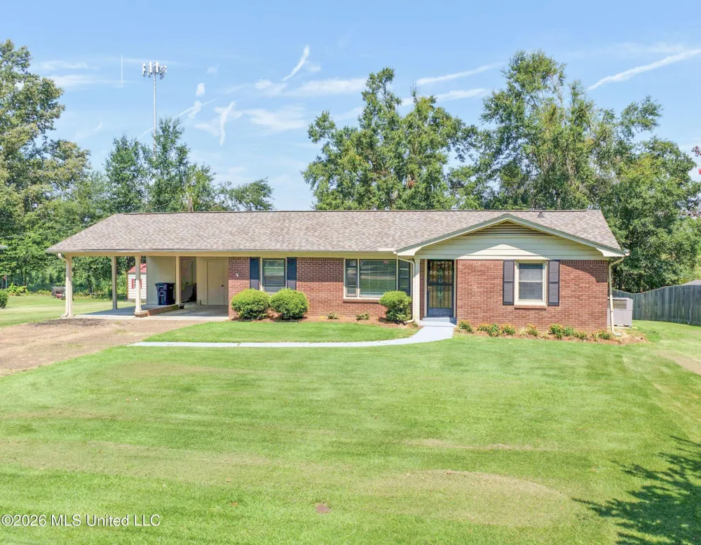 256 Pollard Street Batesville, MS 38606