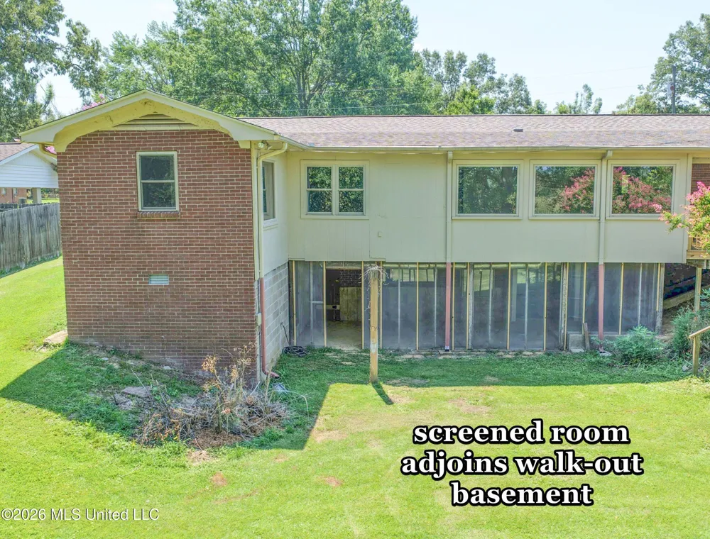256 Pollard Street Batesville, MS 38606