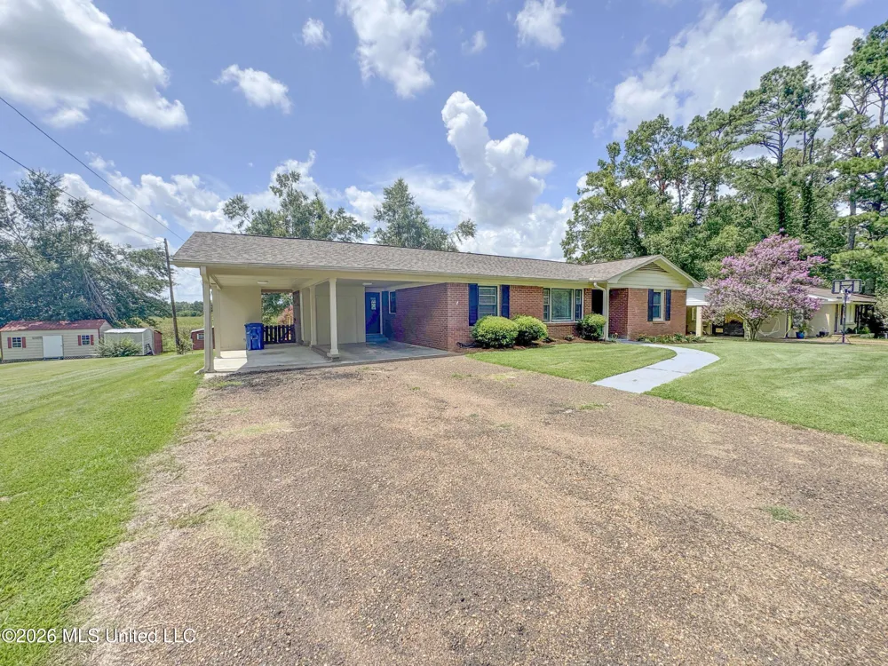 256 Pollard Street Batesville, MS 38606