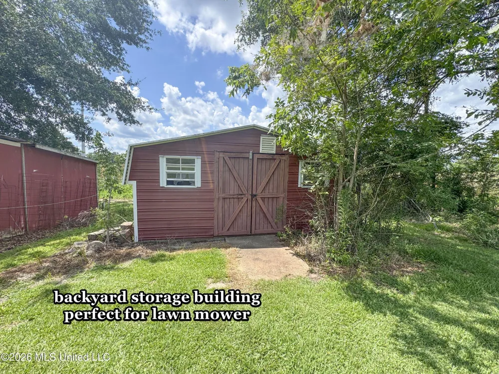 256 Pollard Street Batesville, MS 38606