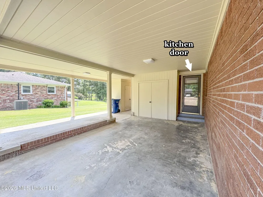 256 Pollard Street Batesville, MS 38606