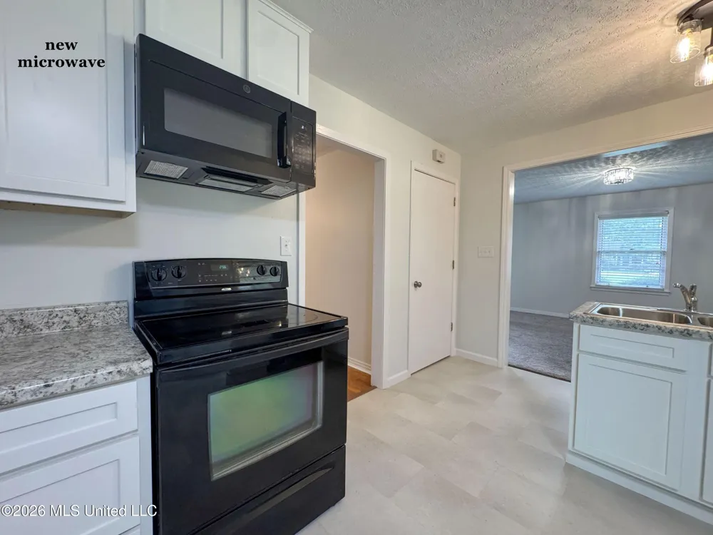 256 Pollard Street Batesville, MS 38606
