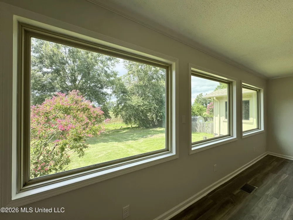 256 Pollard Street Batesville, MS 38606