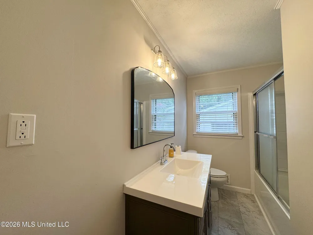 256 Pollard Street Batesville, MS 38606