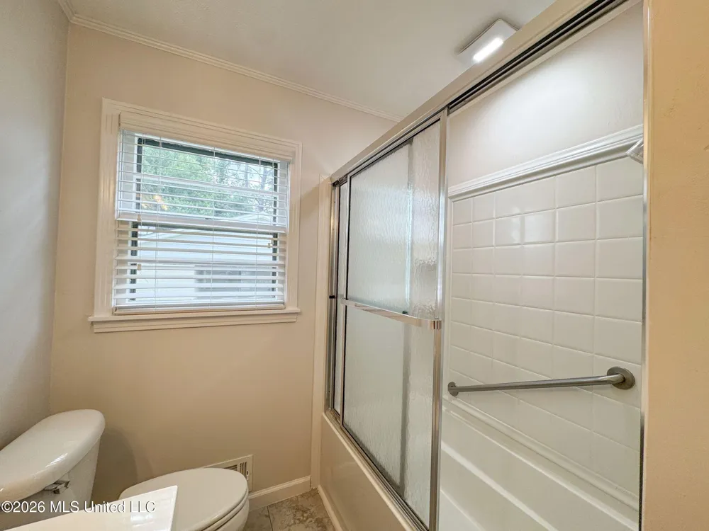 256 Pollard Street Batesville, MS 38606