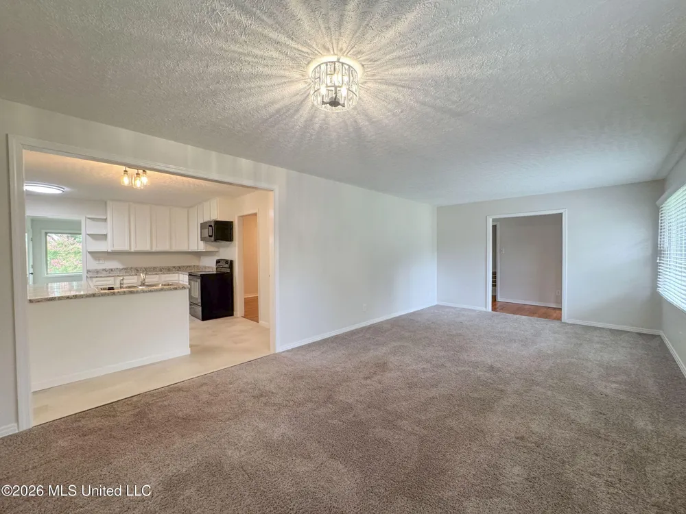 256 Pollard Street Batesville, MS 38606