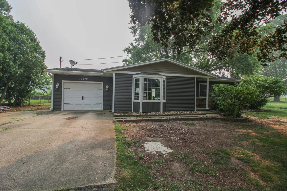 10577 S Sprinkle Road Vicksburg, MI 49097