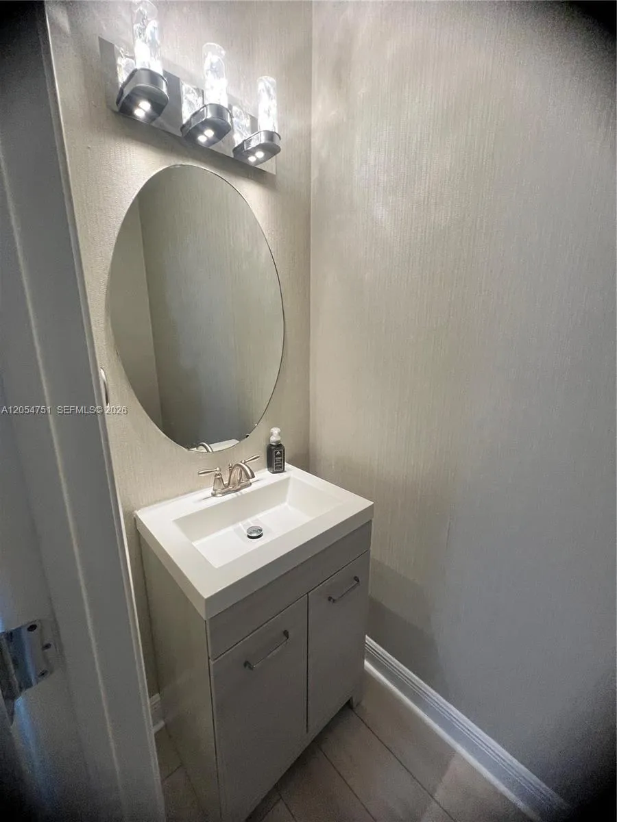 6010 Red Plum Ct #477 Tamarac, FL 33321