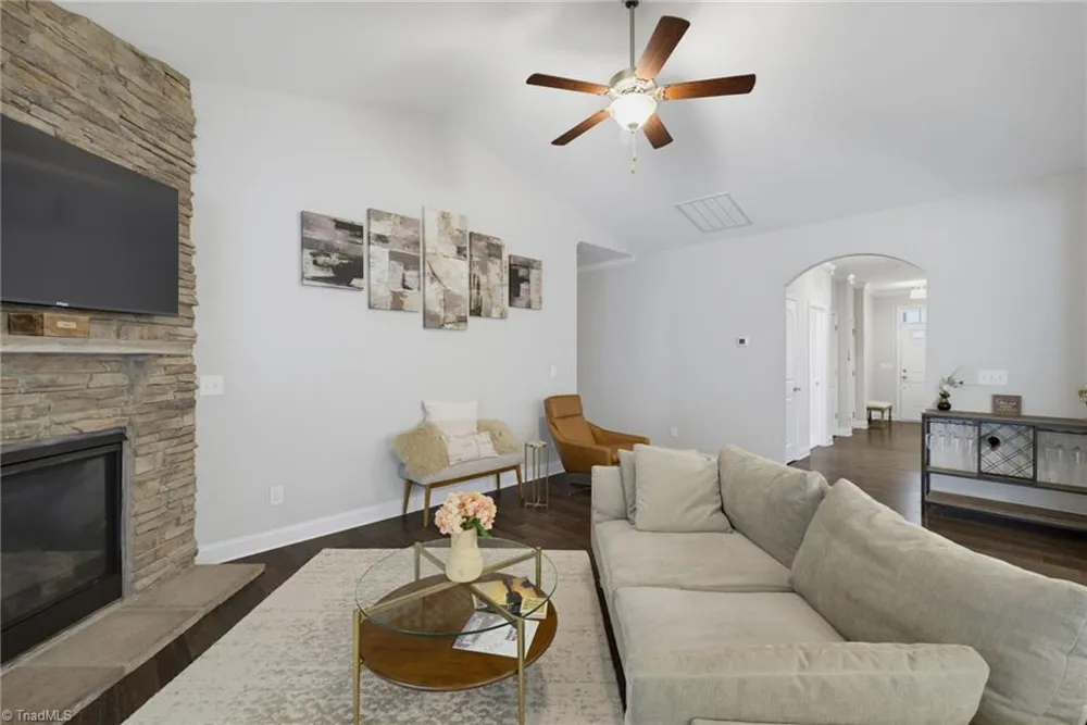 6509 Marion Gibson Way Oak Ridge, NC 27310