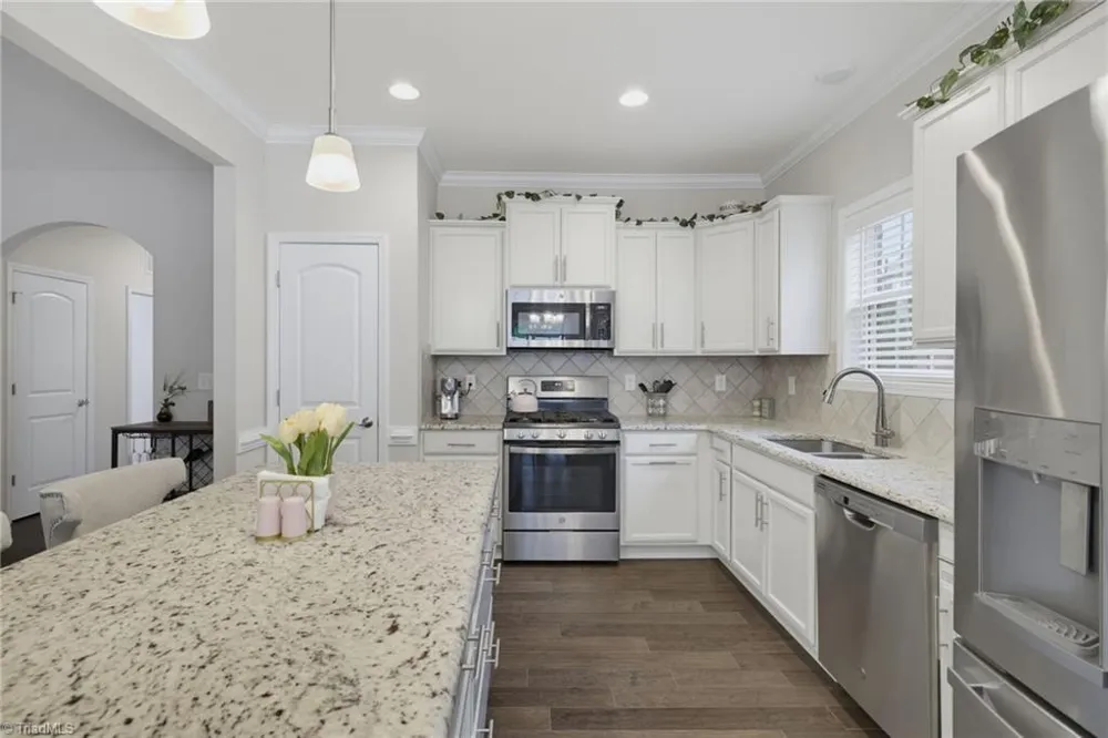 6509 Marion Gibson Way Oak Ridge, NC 27310