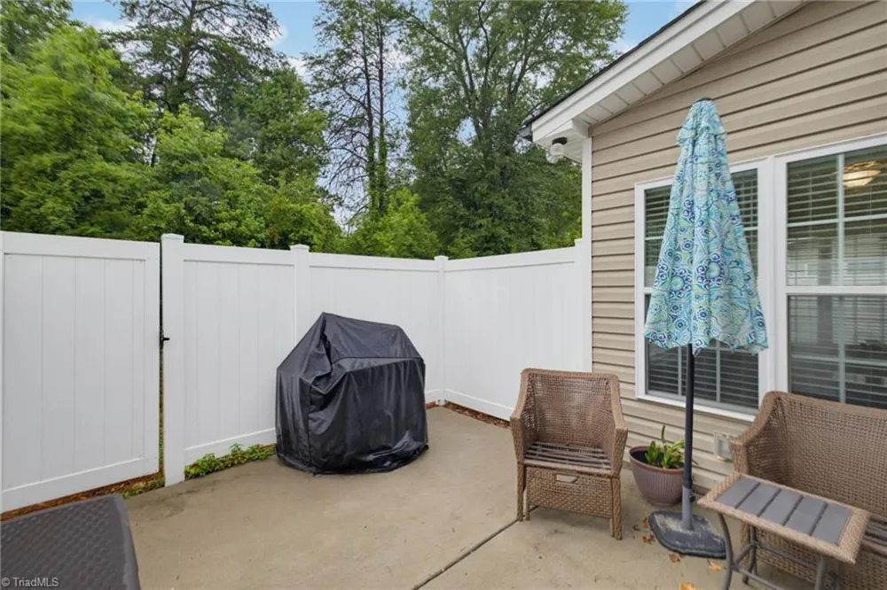6509 Marion Gibson Way Oak Ridge, NC 27310