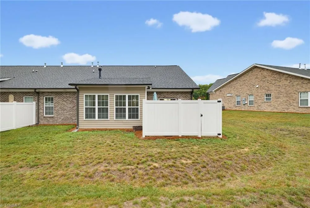 6509 Marion Gibson Way Oak Ridge, NC 27310