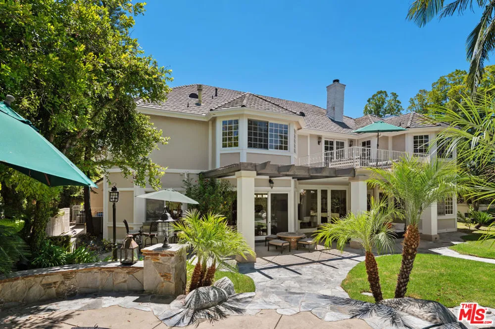 5405 Fremantle Lane Calabasas, CA 91302