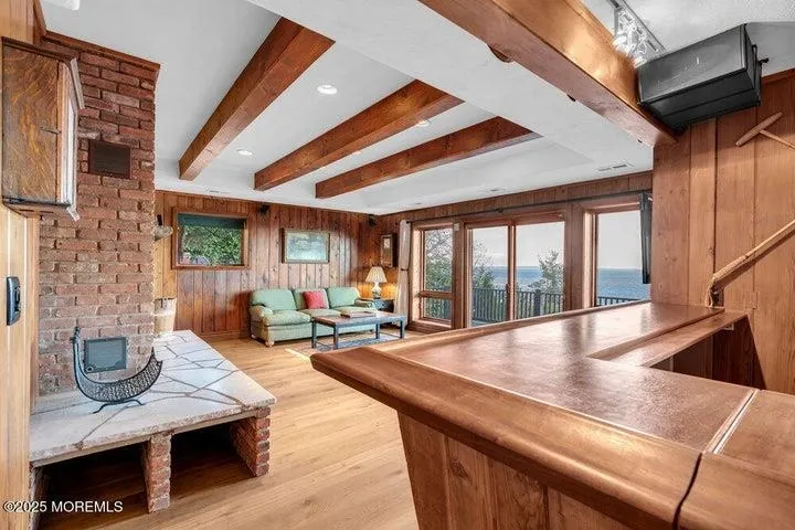 18 BELVIDERE RD Atlantic Highlands, NJ 07716