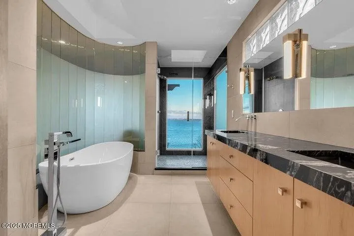18 BELVIDERE RD Atlantic Highlands, NJ 07716