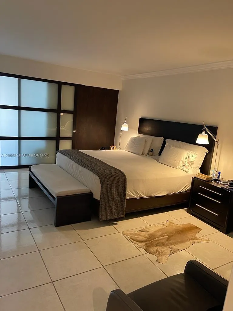 600 Grapetree Dr #7CS Key Biscayne, FL 33149
