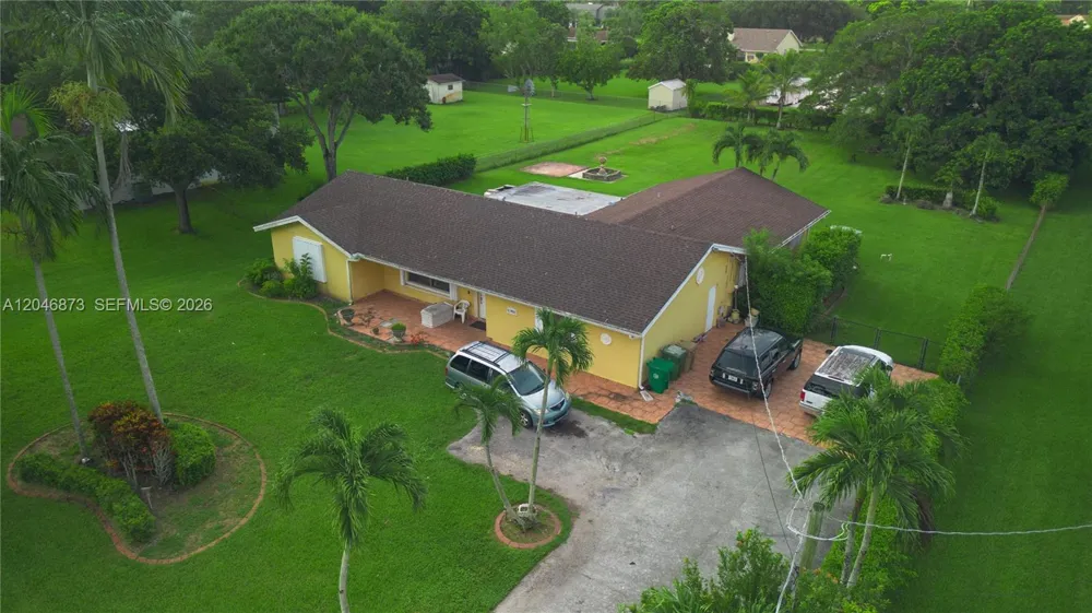 13450 SW 26th St Davie, FL 33325
