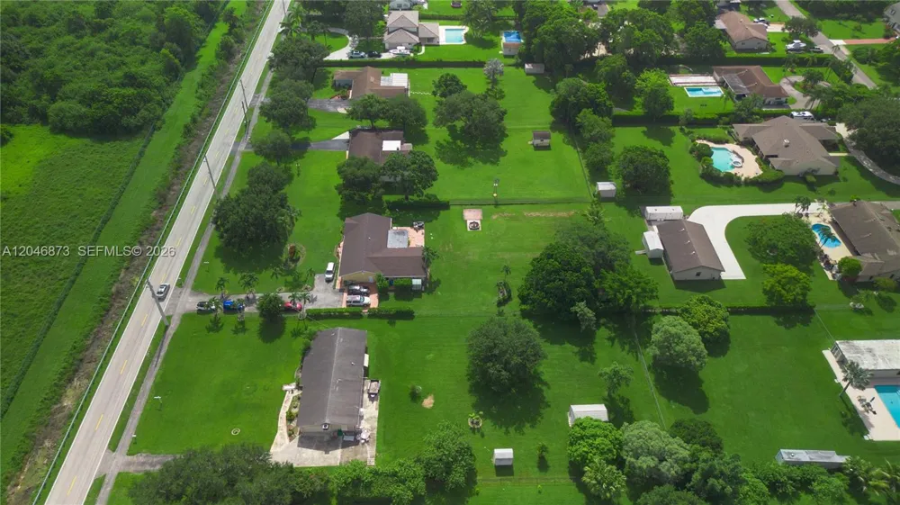 13450 SW 26th St Davie, FL 33325