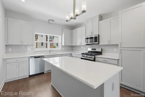 25550 Grandview Lane #39