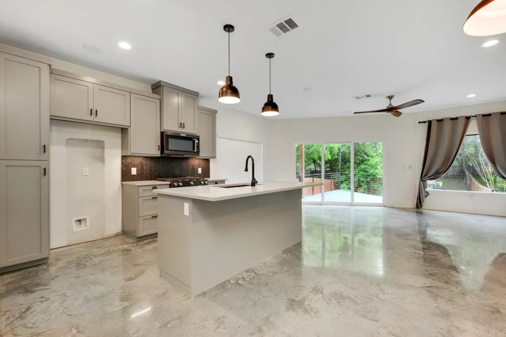 400 W Monroe Street #A Austin, TX 78704