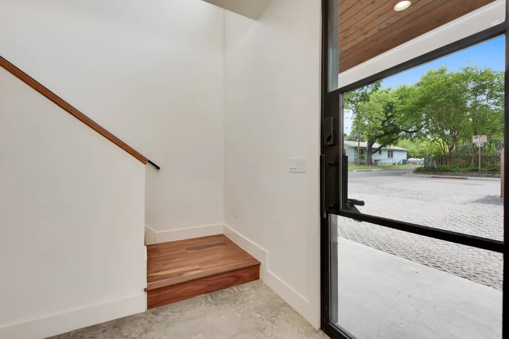 400 W Monroe Street #A Austin, TX 78704