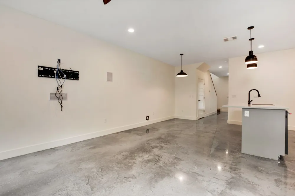 400 W Monroe Street #A Austin, TX 78704