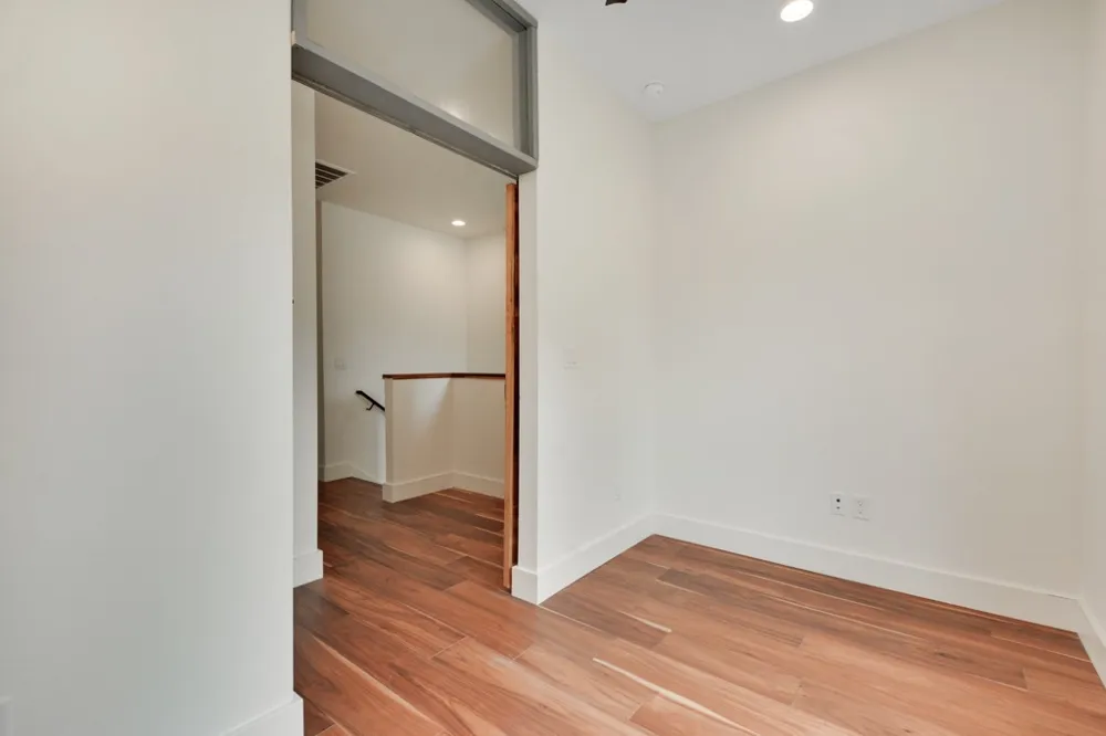 400 W Monroe Street #A Austin, TX 78704