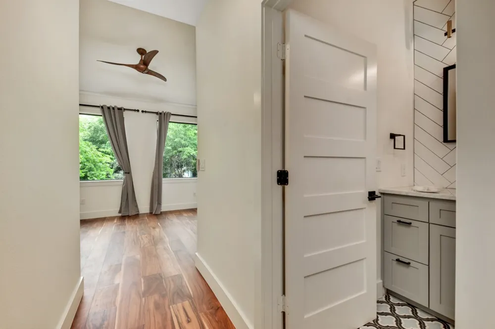 400 W Monroe Street #A Austin, TX 78704