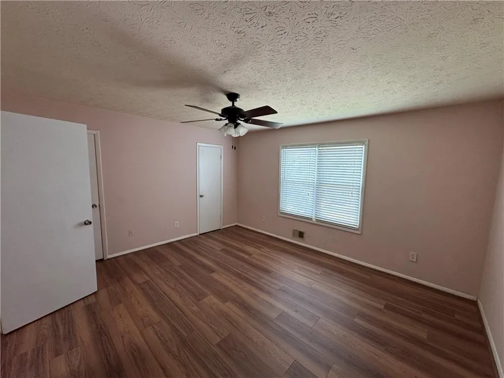 3102 Destin Circle #3102 Snellville, GA 30078