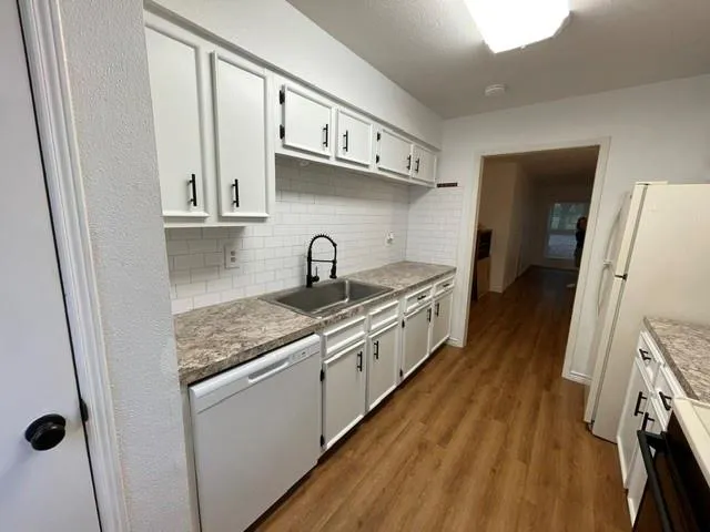 1300 Eagle Lake Road #3 Sealy, TX 77474