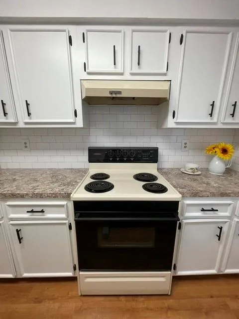 1300 Eagle Lake Road #3 Sealy, TX 77474