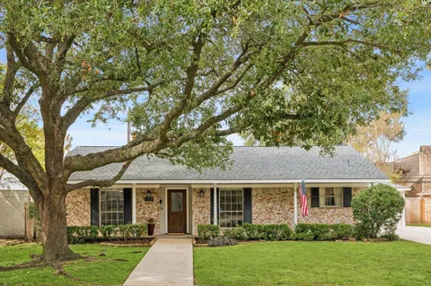 2310 Walnut Bend Lane
