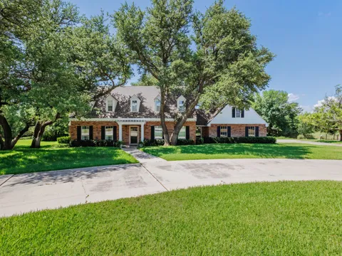 4501 River Oaks Drive