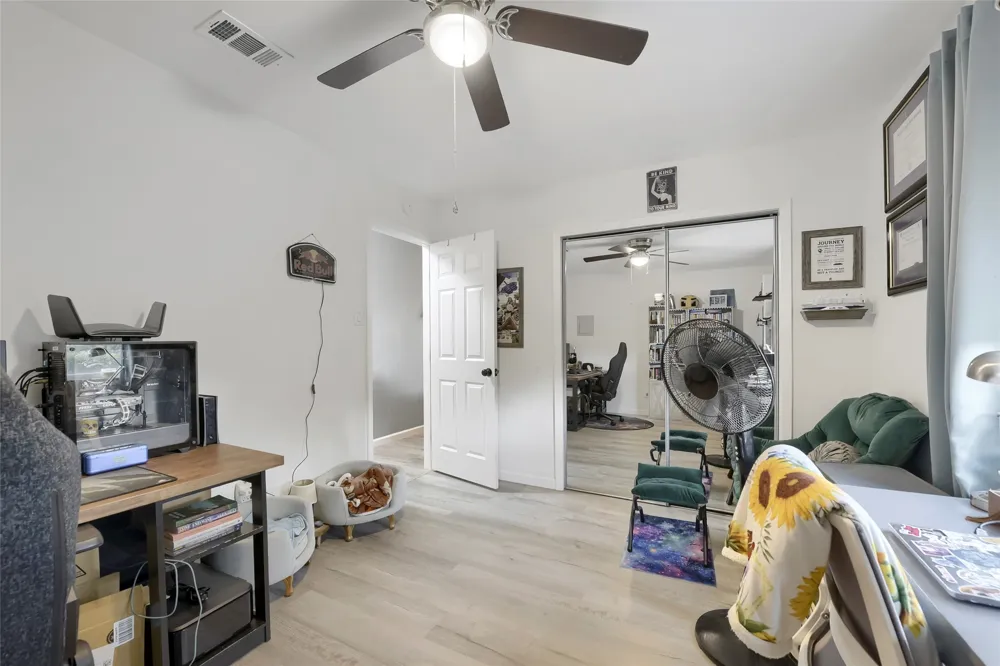 216 Prairie View Road Crowley, TX 76036