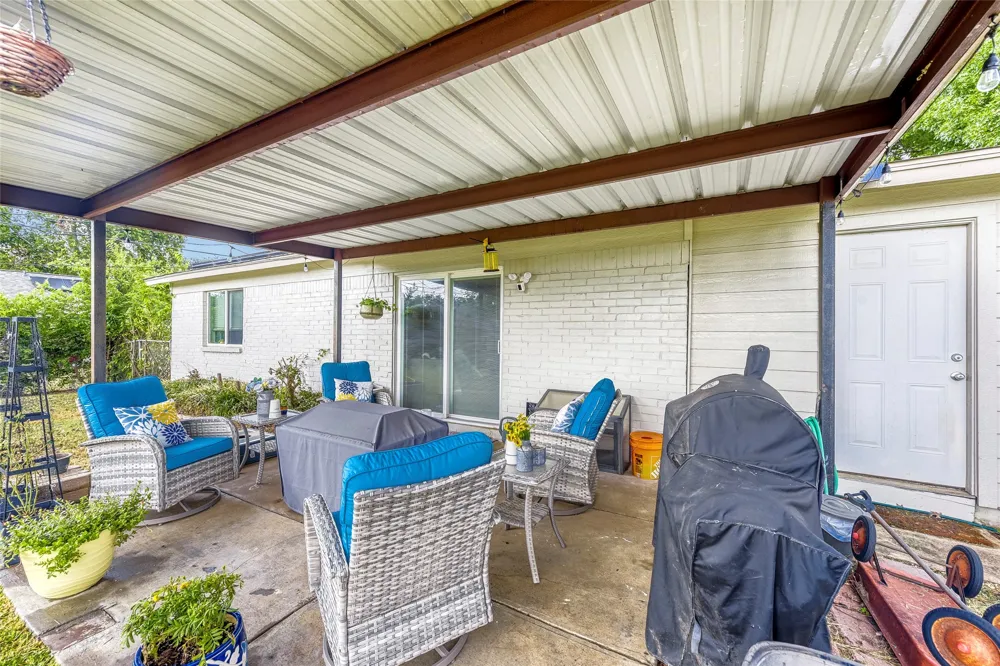 216 Prairie View Road Crowley, TX 76036