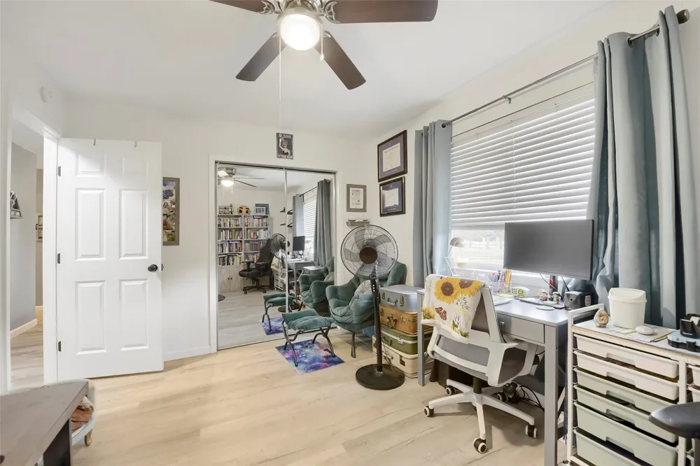 216 Prairie View Road Crowley, TX 76036