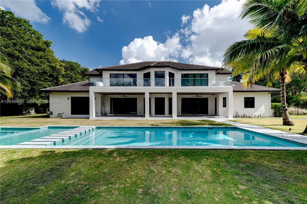 11200 SW 60th Ave Pinecrest, FL 33156