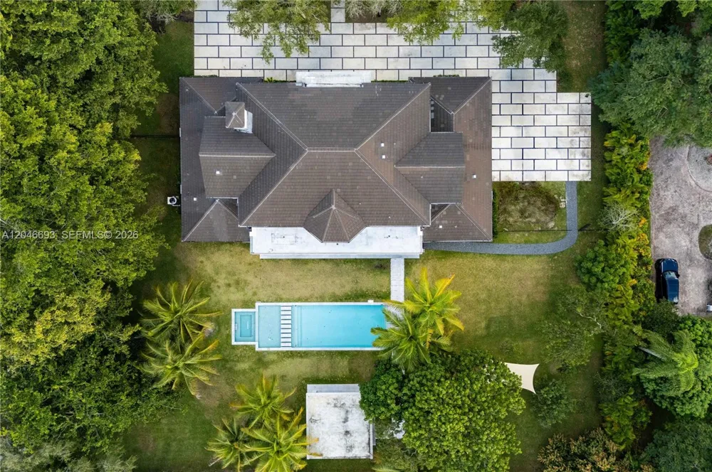 11200 SW 60th Ave Pinecrest, FL 33156