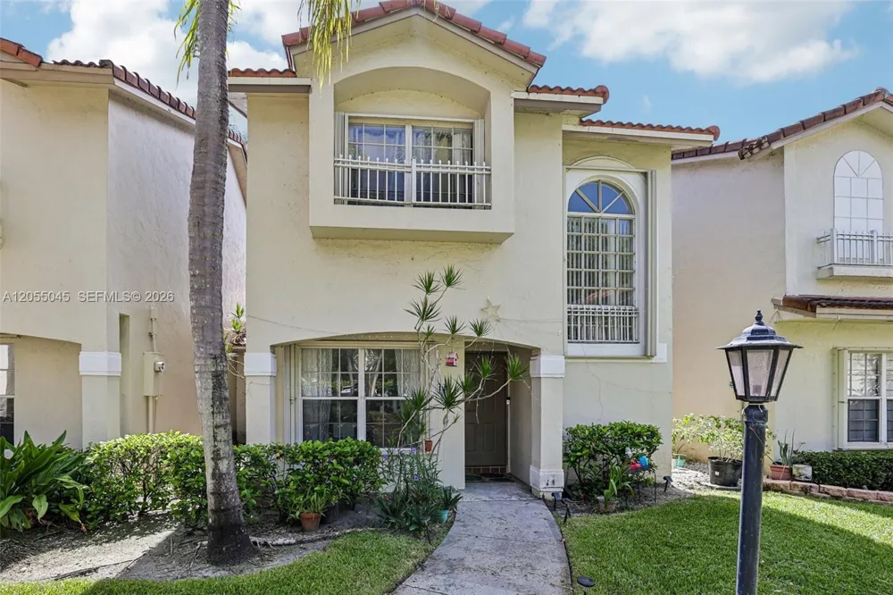 115 NW 108th Ave Pembroke Pines, FL 33026