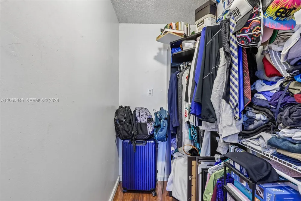 115 NW 108th Ave Pembroke Pines, FL 33026