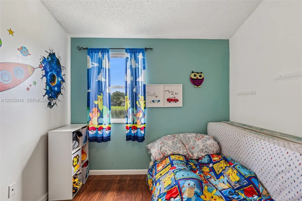 115 NW 108th Ave Pembroke Pines, FL 33026