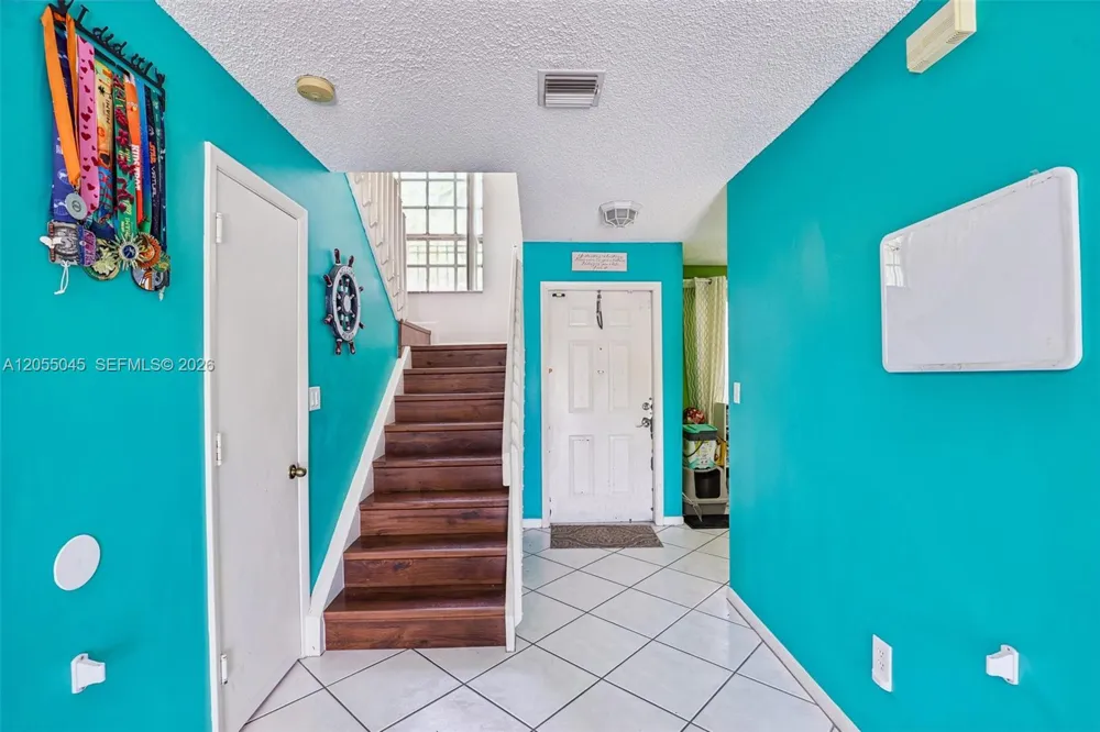 115 NW 108th Ave Pembroke Pines, FL 33026