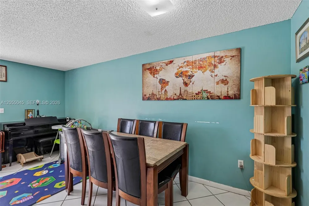 115 NW 108th Ave Pembroke Pines, FL 33026