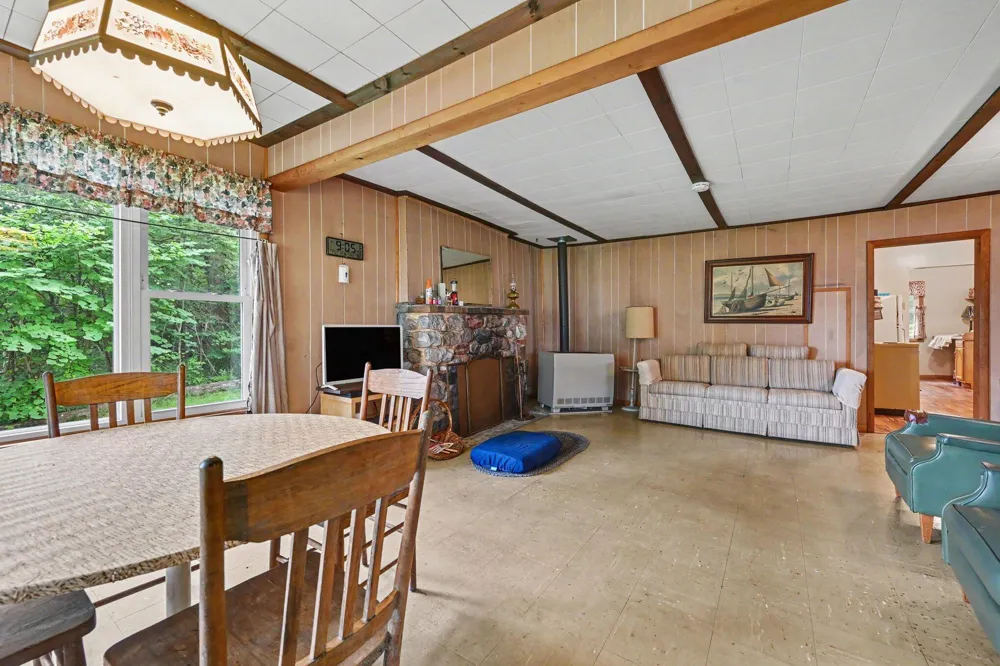 45296 15th Avenue Bloomingdale Township, MI 49026