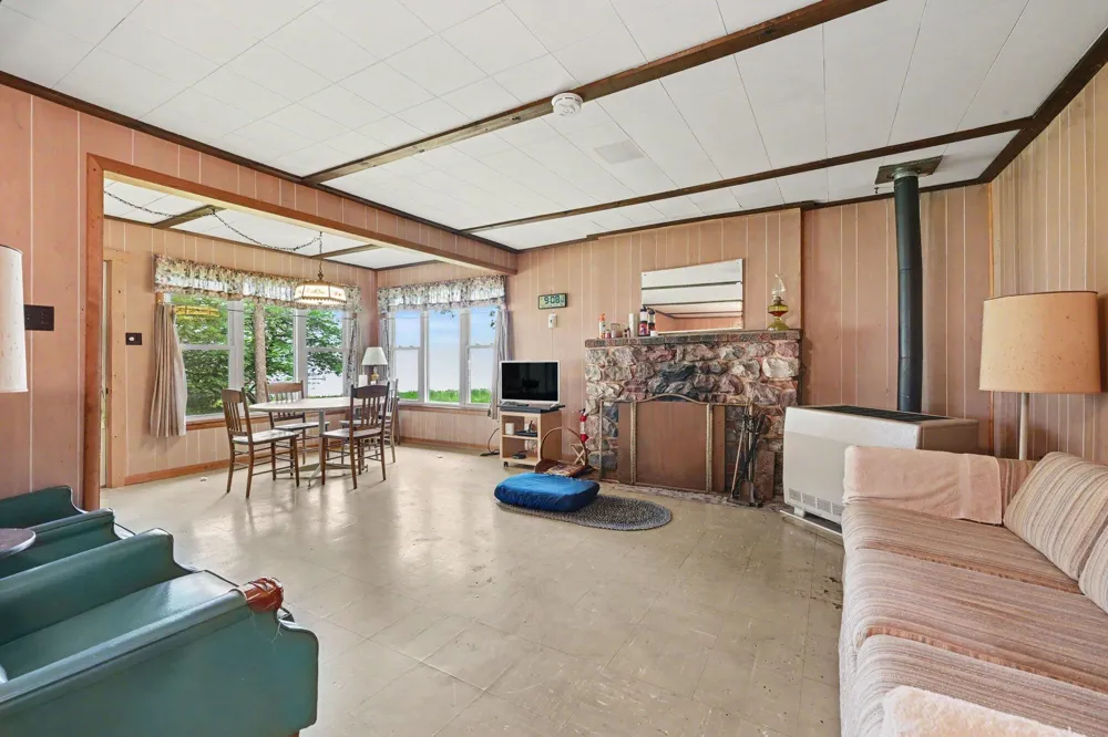 45296 15th Avenue Bloomingdale Township, MI 49026