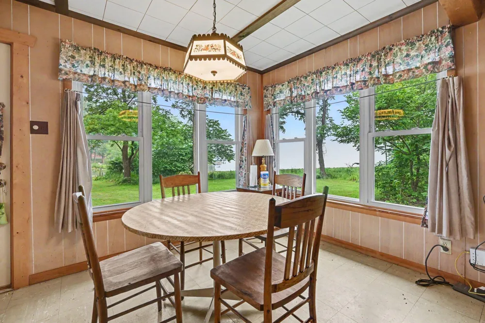 45296 15th Avenue Bloomingdale Township, MI 49026