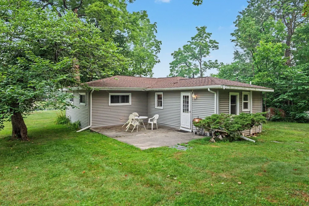 45296 15th Avenue Bloomingdale Township, MI 49026